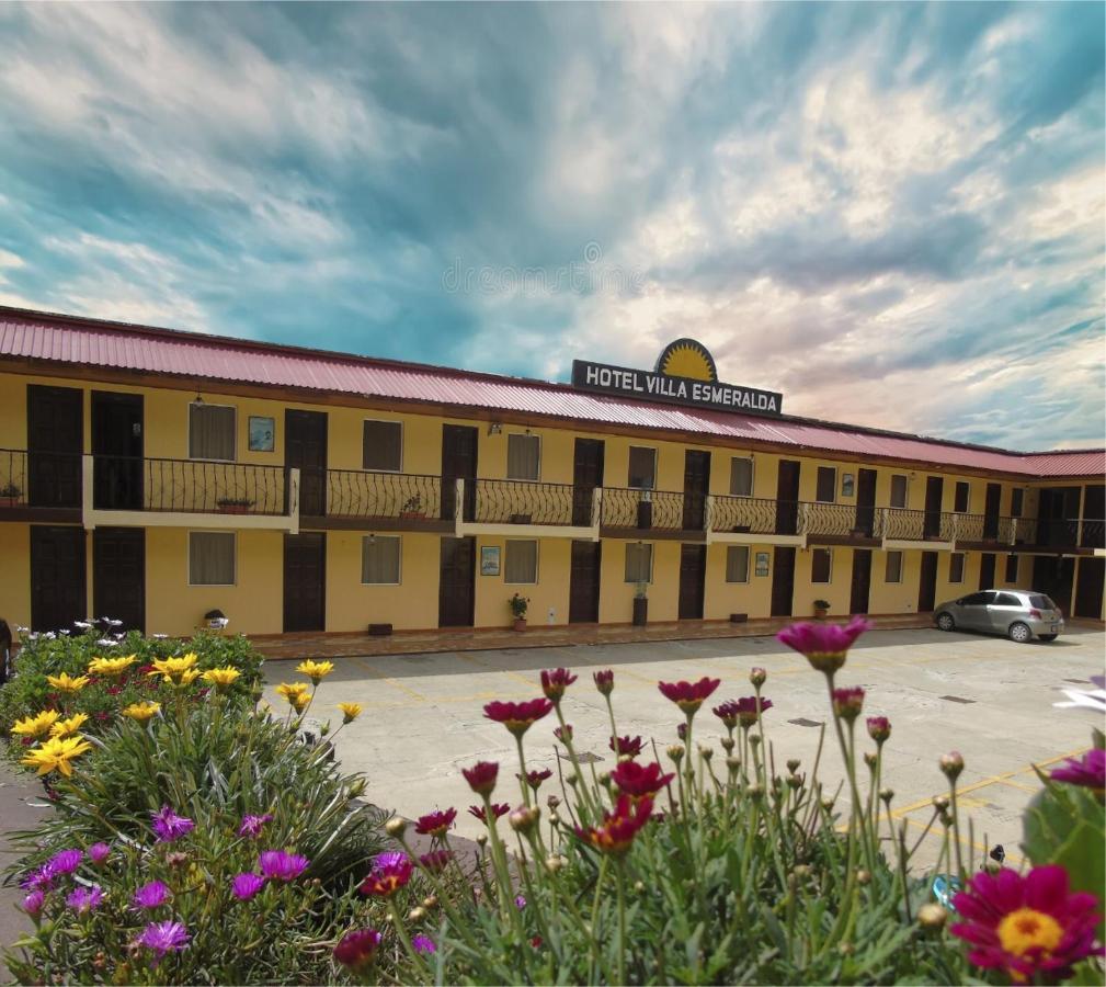 Hotel Y Restaurante Villa Esmeralda Κετσαλτενάνγκο Εξωτερικό φωτογραφία