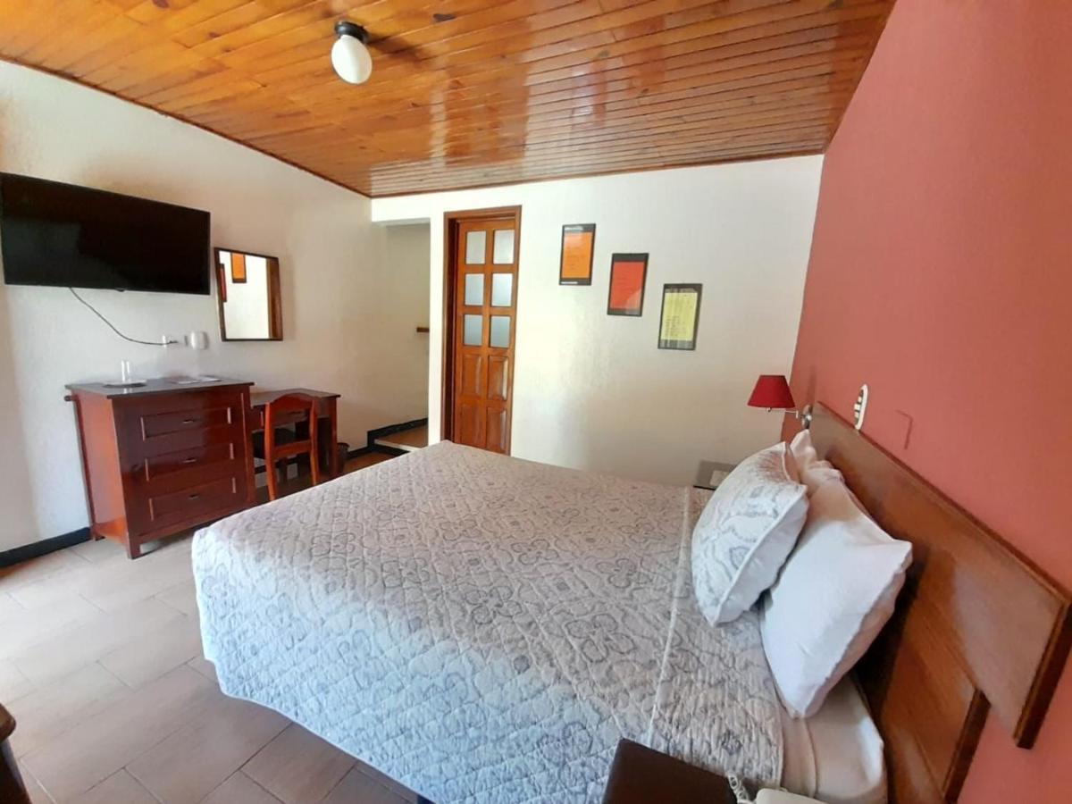 Hotel Y Restaurante Villa Esmeralda Κετσαλτενάνγκο Εξωτερικό φωτογραφία